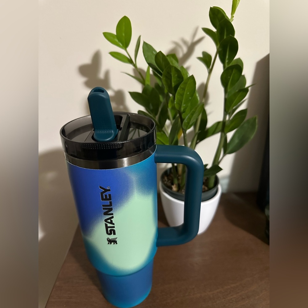 Stanley Gradient Blue and Green Tumbler - Picture 4 of 4
